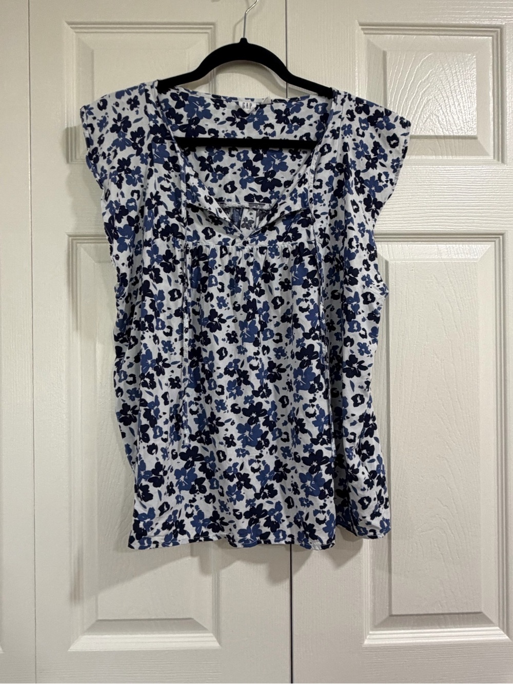 GAP Flutter Sleeve Blouse with Blue Floral Print